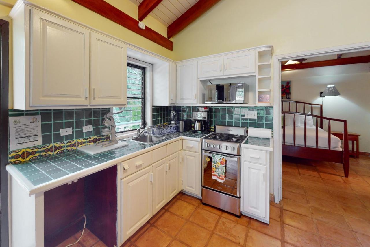 Condo #27 @ Beachside Villas Dangriga Dış mekan fotoğraf