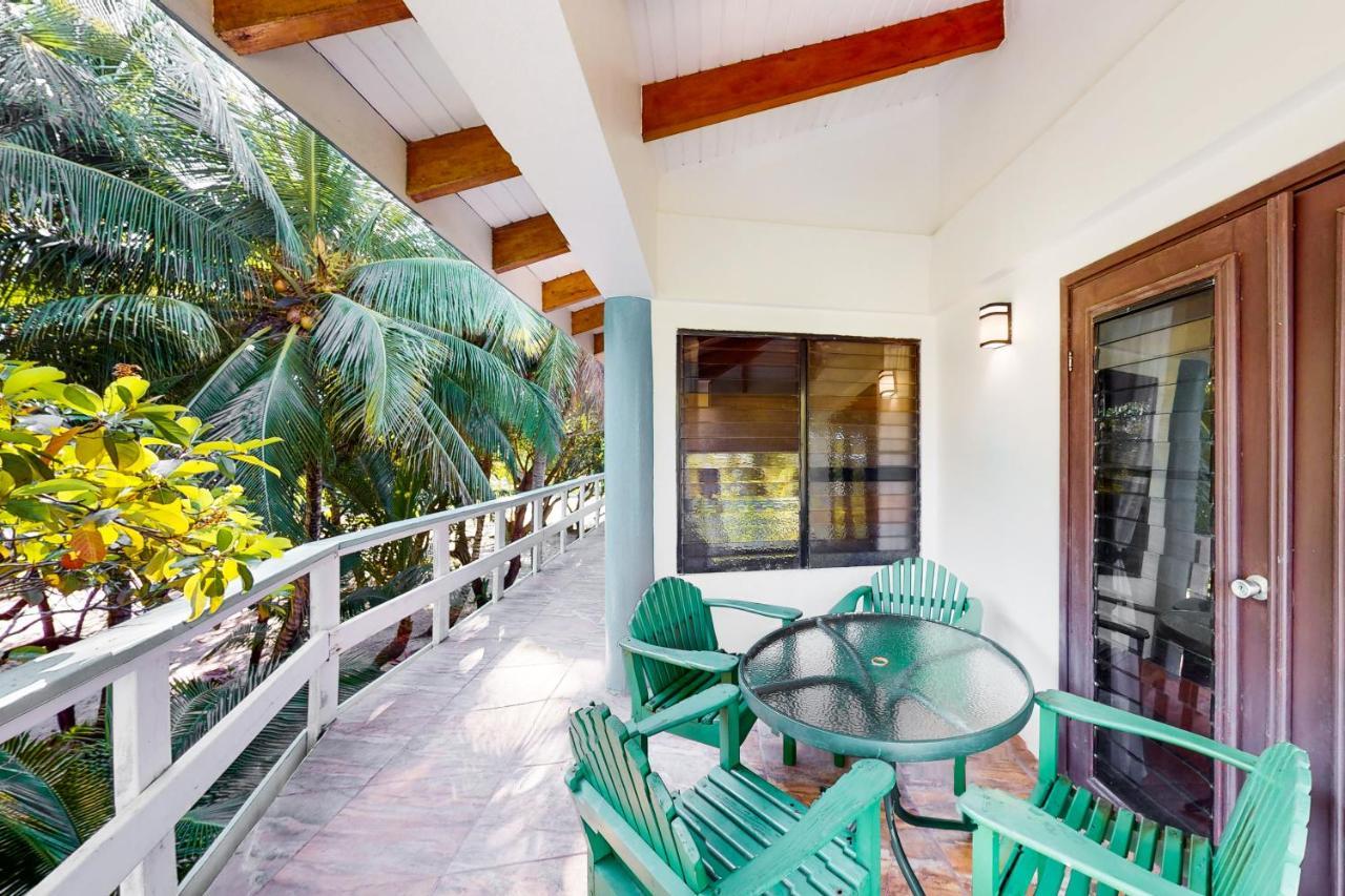 Condo #27 @ Beachside Villas Dangriga Dış mekan fotoğraf