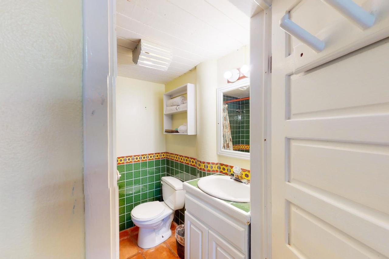 Condo #27 @ Beachside Villas Dangriga Dış mekan fotoğraf