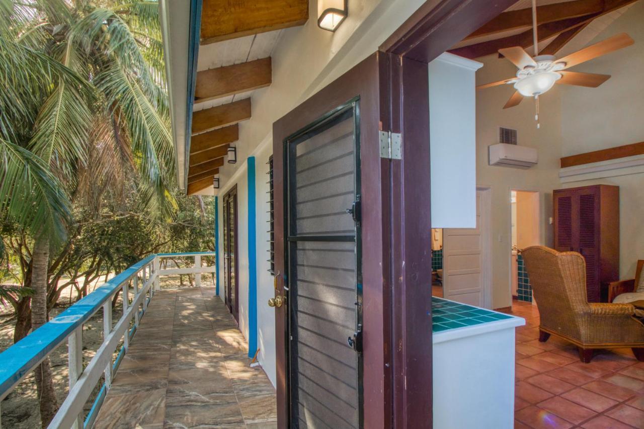 Condo #27 @ Beachside Villas Dangriga Dış mekan fotoğraf
